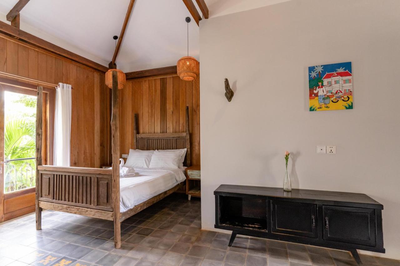 Casa *